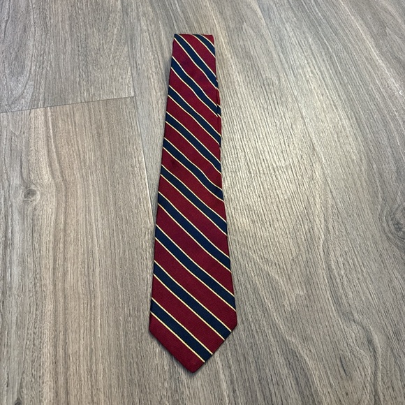 ashford & brooks Other - Vintage Ashford & brooks silk Classic Striped Tie in Red and Blue